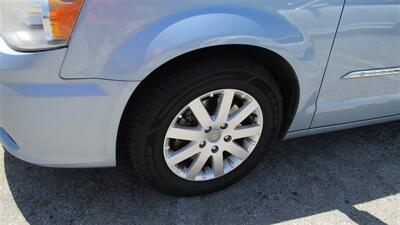 2013 Chrysler Town & Country Touring - Photo 3 - Downey, CA 90241