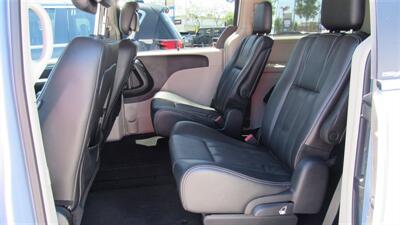 2013 Chrysler Town & Country Touring - Photo 15 - Downey, CA 90241