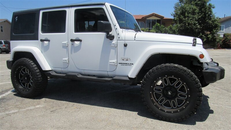 2017 Jeep Wrangler Sahara   - Photo 1 - Downey, CA 90241