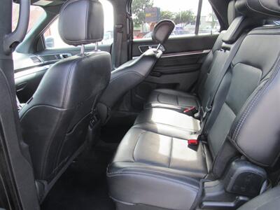 2017 Ford Explorer Limited   - Photo 11 - Downey, CA 90241