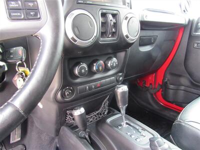 2014 Jeep Wrangler Freedom Edition   - Photo 11 - Downey, CA 90241