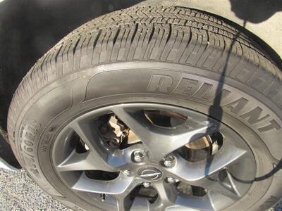 2018 Chrysler Pacifica Limited   - Photo 17 - Downey, CA 90241