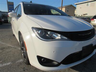 2018 Chrysler Pacifica Limited   - Photo 19 - Downey, CA 90241