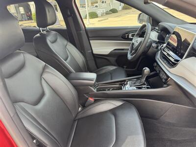 2025 Jeep Compass Limited  4x4 - Photo 16 - Lone Tree, IA 52755