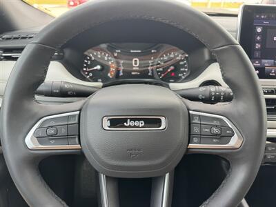2025 Jeep Compass Limited  4x4 - Photo 10 - Lone Tree, IA 52755