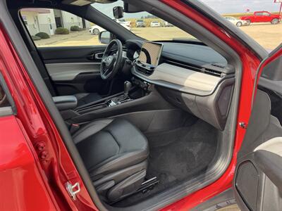 2025 Jeep Compass Limited  4x4 - Photo 14 - Lone Tree, IA 52755