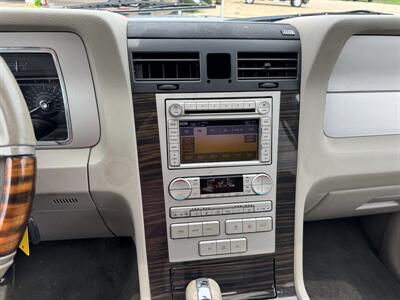 2008 Lincoln Navigator 4dr SUV  AWD - Photo 10 - Lone Tree, IA 52755