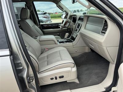 2008 Lincoln Navigator 4dr SUV  AWD - Photo 13 - Lone Tree, IA 52755