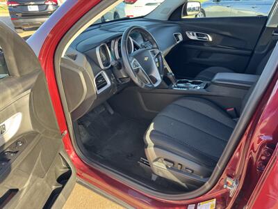 2017 Chevrolet Equinox LT   - Photo 9 - Lone Tree, IA 52755