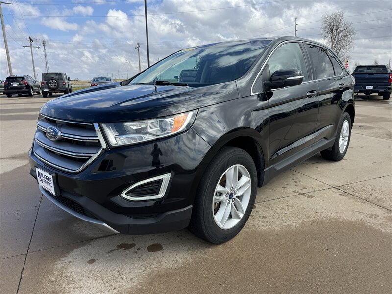 2017 Ford Edge SEL  AWD - Photo 1 - Lone Tree, IA 52755