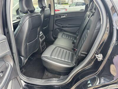 2017 Ford Edge SEL  AWD - Photo 12 - Lone Tree, IA 52755