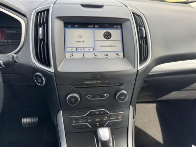 2017 Ford Edge SEL  AWD - Photo 11 - Lone Tree, IA 52755