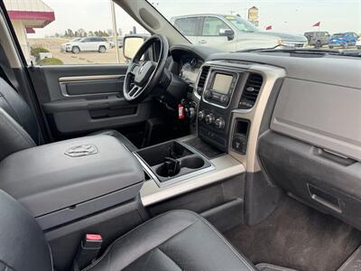 2015 RAM 1500 SLT  Crew Cab 4x4 - Photo 15 - Lone Tree, IA 52755