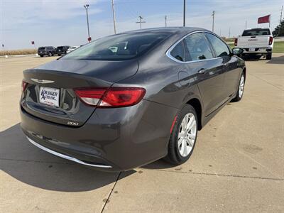 2015 Chrysler 200 Limited - Photo 4 - Lone Tree, IA 52755