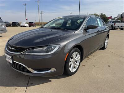 2015 Chrysler 200 Limited Sedan