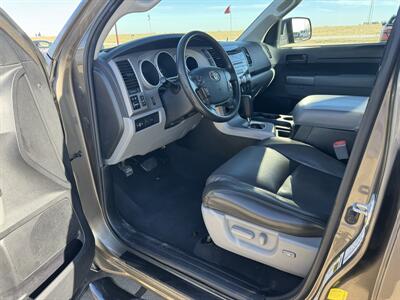 2013 Toyota Tundra Grade  Crew Cab 4x4 - Photo 8 - Lone Tree, IA 52755