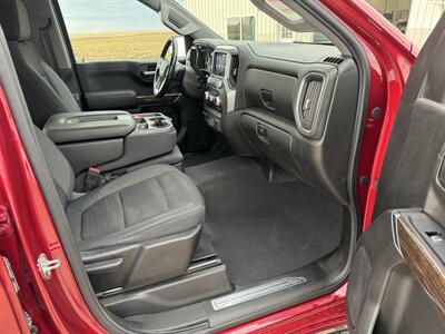 2019 GMC Sierra 1500 SLE  Crew Cab 4x4 - Photo 13 - Lone Tree, IA 52755