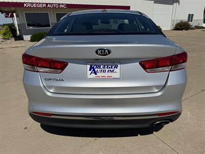 2016 Kia Optima LX   - Photo 15 - Lone Tree, IA 52755