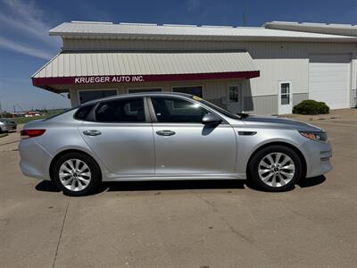 2016 Kia Optima LX   - Photo 3 - Lone Tree, IA 52755