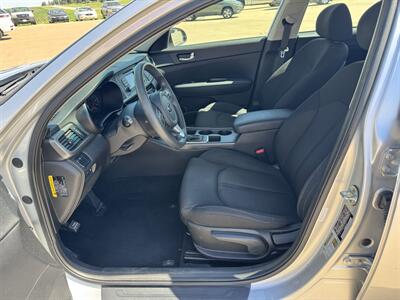 2016 Kia Optima LX   - Photo 9 - Lone Tree, IA 52755