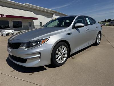2016 Kia Optima LX   - Photo 2 - Lone Tree, IA 52755