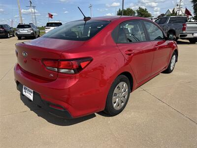 2018 Kia Rio LX   - Photo 6 - Lone Tree, IA 52755