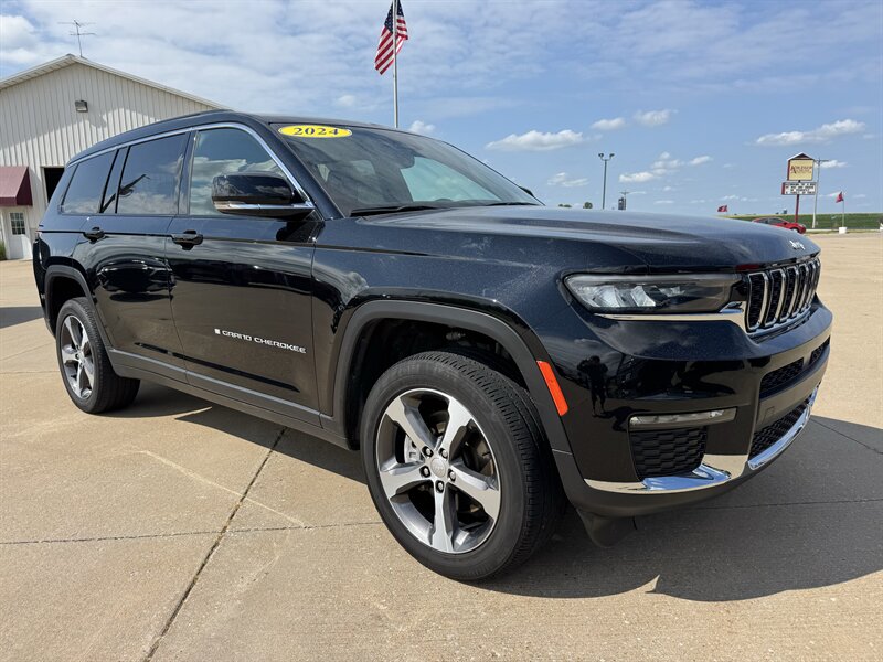 2024 Jeep Grand Cherokee L Limited  4x4