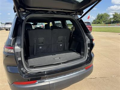 2024 Jeep Grand Cherokee L Limited  4x4 - Photo 17 - Lone Tree, IA 52755