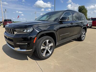 2024 Jeep Grand Cherokee L Limited  4x4 - Photo 2 - Lone Tree, IA 52755