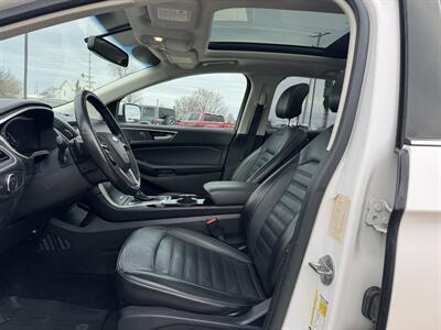 2017 Ford Edge SEL  AWD - Photo 9 - Lone Tree, IA 52755