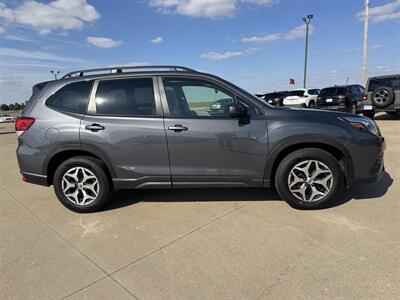 2024 Subaru Forester Premium AWD - Photo 6 - Lone Tree, IA 52755