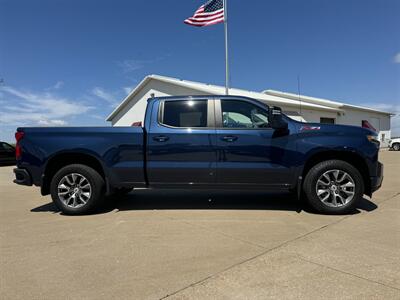 2022 Chevrolet Silverado 1500 RST  Crew Cab 4x4 - Photo 4 - Lone Tree, IA 52755