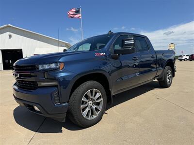 2022 Chevrolet Silverado 1500 RST  Crew Cab 4x4 - Photo 2 - Lone Tree, IA 52755