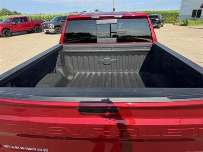 2024 Chevrolet Silverado 1500 RST Crew Cab 4x4 - Photo 18 - Lone Tree, IA 52755