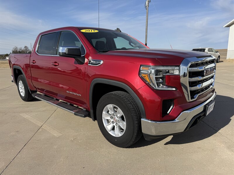 2019 GMC Sierra 1500 SLE  Crew Cab 4x4