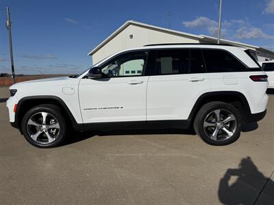 2023 Jeep Grand Cherokee 4xe  4x4 - Photo 4 - Lone Tree, IA 52755