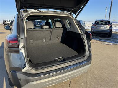 2023 Nissan Rogue SV  AWD - Photo 18 - Lone Tree, IA 52755