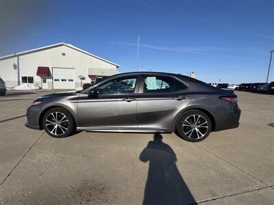 2019 Toyota Camry SE   - Photo 3 - Lone Tree, IA 52755