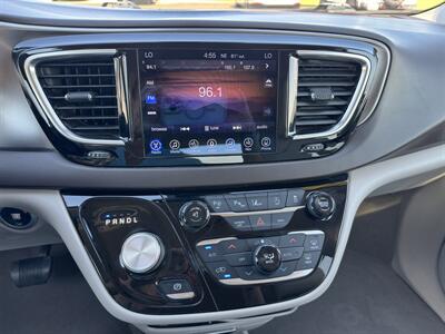 2017 Chrysler Pacifica Touring-L Plus - Photo 9 - Lone Tree, IA 52755