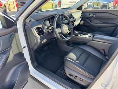 2023 Nissan Rogue SV - Photo 8 - Lone Tree, IA 52755