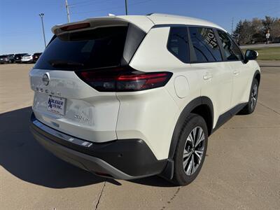2023 Nissan Rogue SV - Photo 5 - Lone Tree, IA 52755