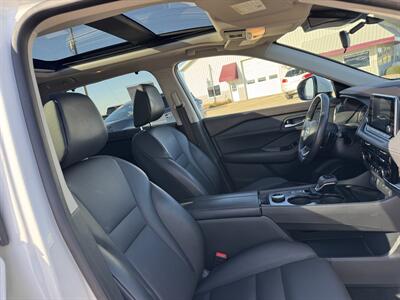 2023 Nissan Rogue SV - Photo 14 - Lone Tree, IA 52755