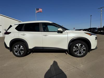 2023 Nissan Rogue SV - Photo 4 - Lone Tree, IA 52755