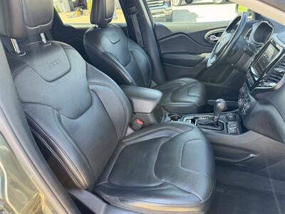2019 Jeep Cherokee Limited AWD - Photo 15 - Lone Tree, IA 52755