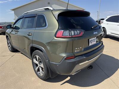 2019 Jeep Cherokee Limited AWD - Photo 2 - Lone Tree, IA 52755