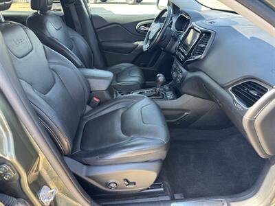 2019 Jeep Cherokee Limited AWD - Photo 14 - Lone Tree, IA 52755