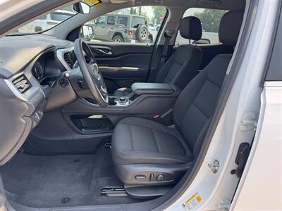 2023 GMC Acadia SLE  AWD - Photo 9 - Lone Tree, IA 52755