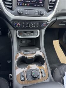 2023 GMC Acadia SLE  AWD - Photo 13 - Lone Tree, IA 52755