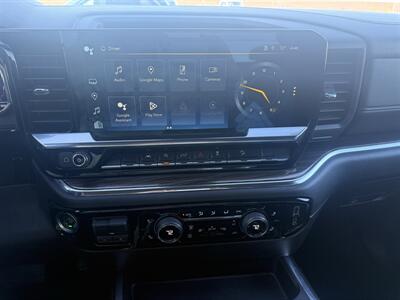 2024 Chevrolet Silverado 1500 RST Crew Cab 4x4 - Photo 11 - Lone Tree, IA 52755