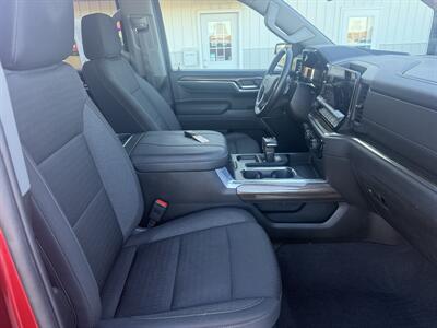 2024 Chevrolet Silverado 1500 RST Crew Cab 4x4 - Photo 15 - Lone Tree, IA 52755